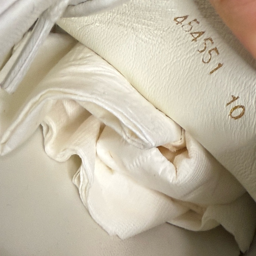 Gucci Leather Ace White Embroidered Sequin Arrow Trainer Sneakers - Picture 13 of 15